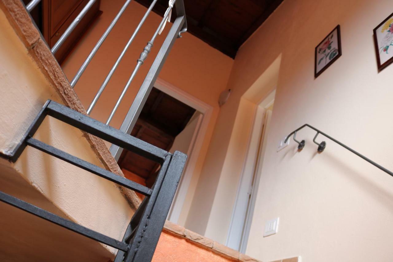 Casa Vacanze Elena Rometta Exterior foto